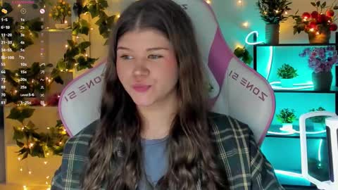 Alice online show from September 19, 8:53 pm