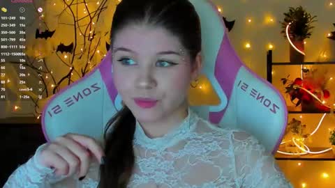 Alice online show from November 1, 9:06 pm