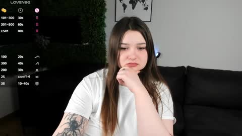 Alice  online show from December 9, 4:15 pm