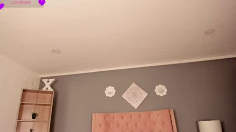 Snapshot of alicecullenn_ chatting on March 5, 10:33 am Alice Cullen online show from March 5, 10:33 am