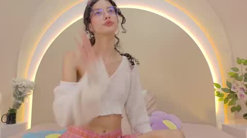 alice online show from September 10, 4:51 pm