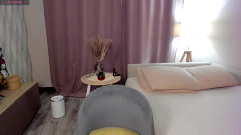 Daniella online show from February 11, 2:03 am