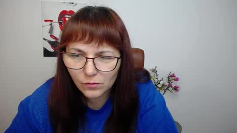 Snapshot of aliceinks chatting on October 11, 6:23 am AliceInks online show from October 11, 6:23 am