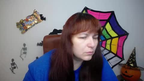 Snapshot of aliceinks chatting on November 1, 6:59 am AliceInks online show from November 1, 6:59 am