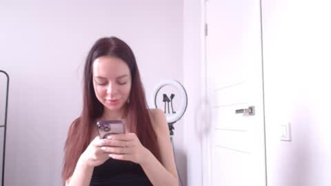 Snapshot of aliceinspires chatting on November 9, 9:51 am Alice online show from November 9, 9:51 am