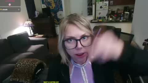 Snapshot of aliceliddell710 chatting on September 11, 11:27 pm Alice Liddell online show from September 11, 11:27 pm