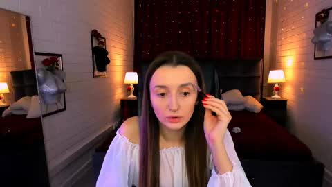 Alice online show from September 12, 1:33 pm