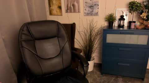 Alice online show from December 9, 12:34 am