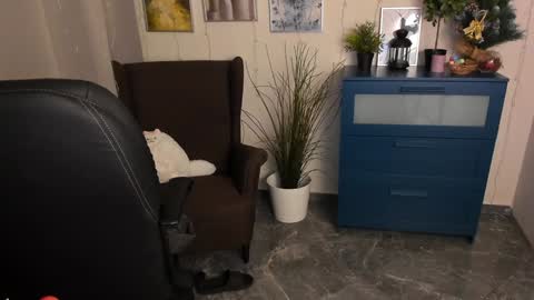 Alice online show from December 13, 3:49 am