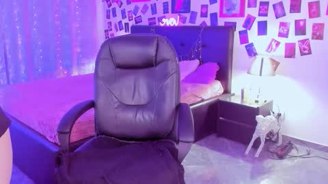 Alice online show from September 28, 11:15 am