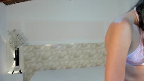 Snapshot of aliceross1 chatting on September 21, 2:13 am AliceRoss online show from September 21, 2:13 am