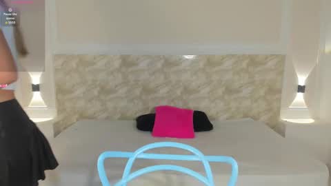 Snapshot of aliceross1 chatting on October 3, 8:17 pm AliceRoss online show from October 3, 8:17 pm