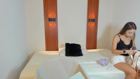 Snapshot of aliceross1 chatting on November 29, 8:12 pm AliceRoss online show from November 29, 8:12 pm