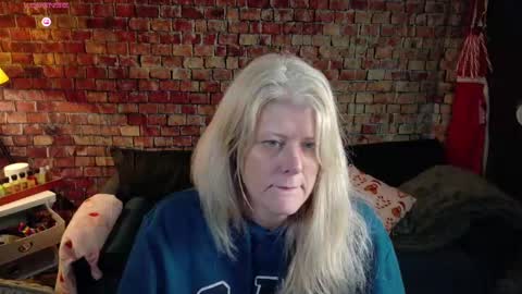 Alices Curiosity online show from December 30, 4:31 am