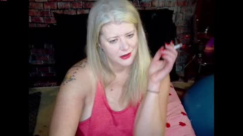 Alices Curiosity online show from February 15, 2:15 am