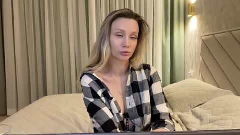 Alice online show from January 18, 10:39 pm