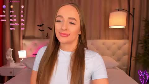 Mia online show from November 5, 2:11 am