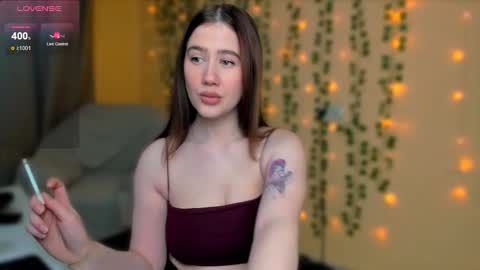 Snapshot of alicia_hines chatting on November 10, 4:00 am Alicia online show from November 10, 4:00 am