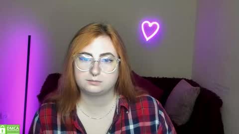 Snapshot of alicia_side_red chatting on September 19, 5:42 am Alicia online show from September 19, 5:42 am