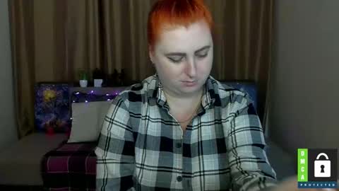 Snapshot of alicia_side_red chatting on September 29, 5:23 am Alicia online show from September 29, 5:23 am