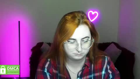 Snapshot of alicia_side_red chatting on October 23, 11:20 am Alicia online show from October 23, 11:20 am