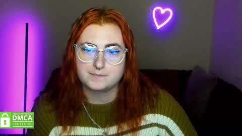 Snapshot of alicia_side_red chatting on November 27, 1:02 pm Alicia online show from November 27, 1:02 pm