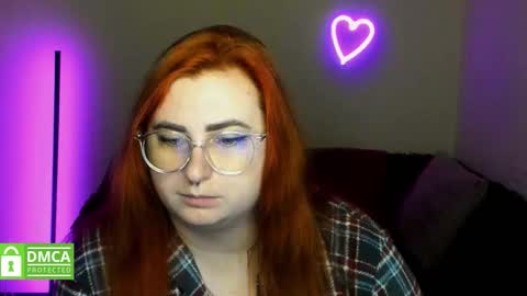 Snapshot of alicia_side_red chatting on November 28, 6:38 am Alicia online show from November 28, 6:38 am