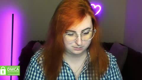 Snapshot of alicia_side_red chatting on December 5, 6:44 am Alicia online show from December 5, 6:44 am