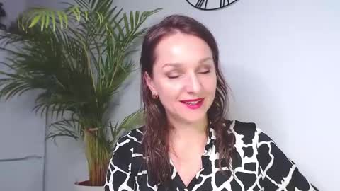 Alicia online show from December 10, 8:08 am