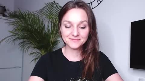 Alicia online show from February 18, 8:25 pm