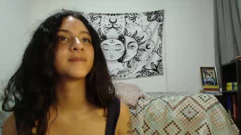 Snapshot of alinawoolf_ chatting on February 2, 9:51 am Ali online show from February 2, 9:51 am