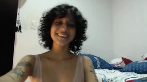 Snapshot of alinawoolf_ chatting on October 7, 11:57 pm Ali online show from October 7, 11:57 pm