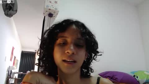 Snapshot of alinawoolf_ chatting on November 25, 5:24 pm Ali online show from November 25, 5:24 pm