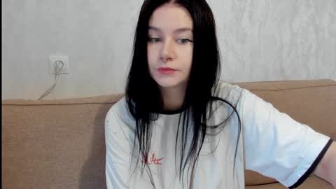 Aline Greeeen online show from December 2, 4:09 am