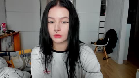 Aline Greeeen online show from December 10, 5:17 am