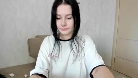 Aline Greeeen online show from March 6, 8:41 am