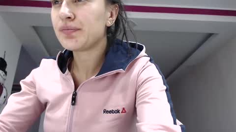 Snapshot of alipetite_ chatting on December 13, 11:28 pm alipetite online show from December 13, 11:28 pm