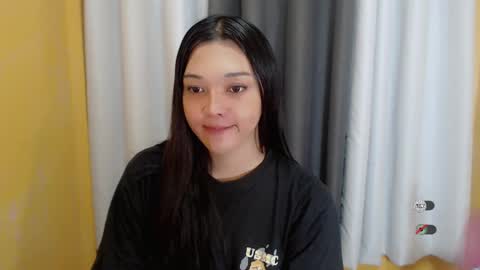 Snapshot of alisa_kiss_ chatting on December 31, 6:48 am Shanti xhey online show from December 31, 6:48 am