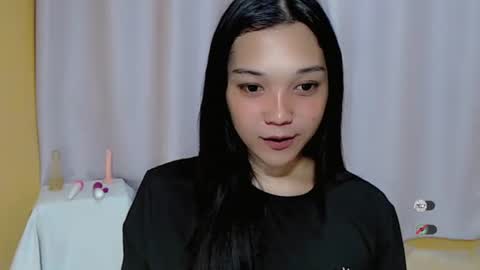 Snapshot of alisa_kiss_ chatting on January 11, 8:22 am Shanti xhey online show from January 11, 8:22 am