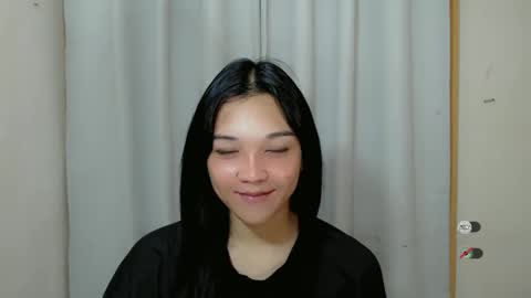 Snapshot of alisa_kiss_ chatting on January 16, 9:27 am Shanti xhey online show from January 16, 9:27 am