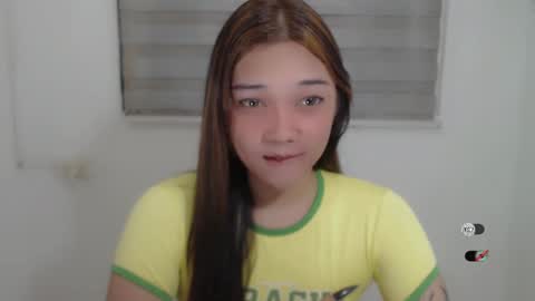 Snapshot of alisa_kiss_ chatting on February 1, 5:28 am Shanti xhey online show from February 1, 5:28 am