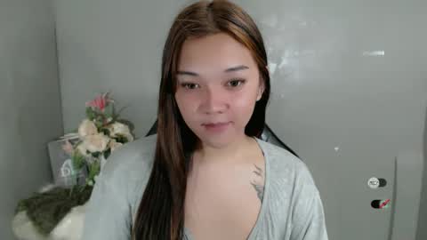 Snapshot of alisa_kiss_ chatting on February 4, 7:51 am Shanti xhey online show from February 4, 7:51 am