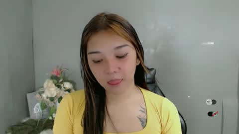 Snapshot of alisa_kiss_ chatting on February 5, 1:22 pm Shanti xhey online show from February 5, 1:22 pm