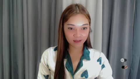 Snapshot of alisa_kiss_ chatting on February 9, 4:40 pm Shanti xhey online show from February 9, 4:40 pm