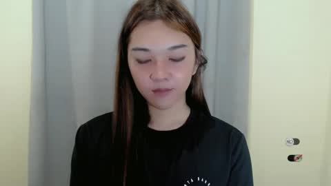 Snapshot of alisa_kiss_ chatting on February 11, 12:05 pm Shanti xhey online show from February 11, 12:05 pm