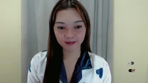 Snapshot of alisa_kiss_ chatting on February 15, 5:39 pm Shanti xhey online show from February 15, 5:39 pm
