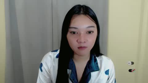 Snapshot of alisa_kiss_ chatting on March 1, 9:51 am Shanti xhey online show from March 1, 9:51 am