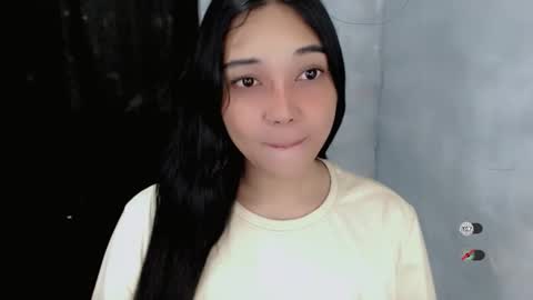 Snapshot of alisa_kiss_ chatting on November 8, 8:14 am Shanti xhey online show from November 8, 8:14 am