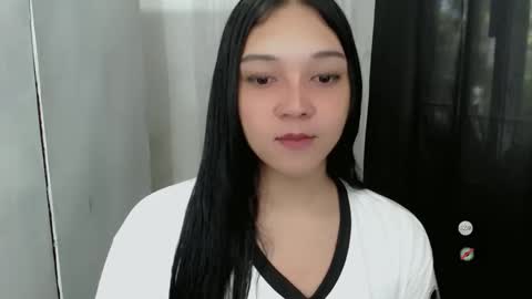 Snapshot of alisa_kiss_ chatting on November 19, 4:01 am Shanti xhey online show from November 19, 4:01 am