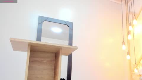           online show from December 21, 4:03 pm